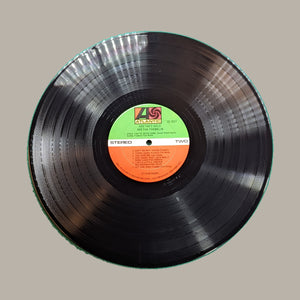 Aretha Franklin — Aretha's Gold: record SIDE B, complete rim and upright label; actual copy for sale